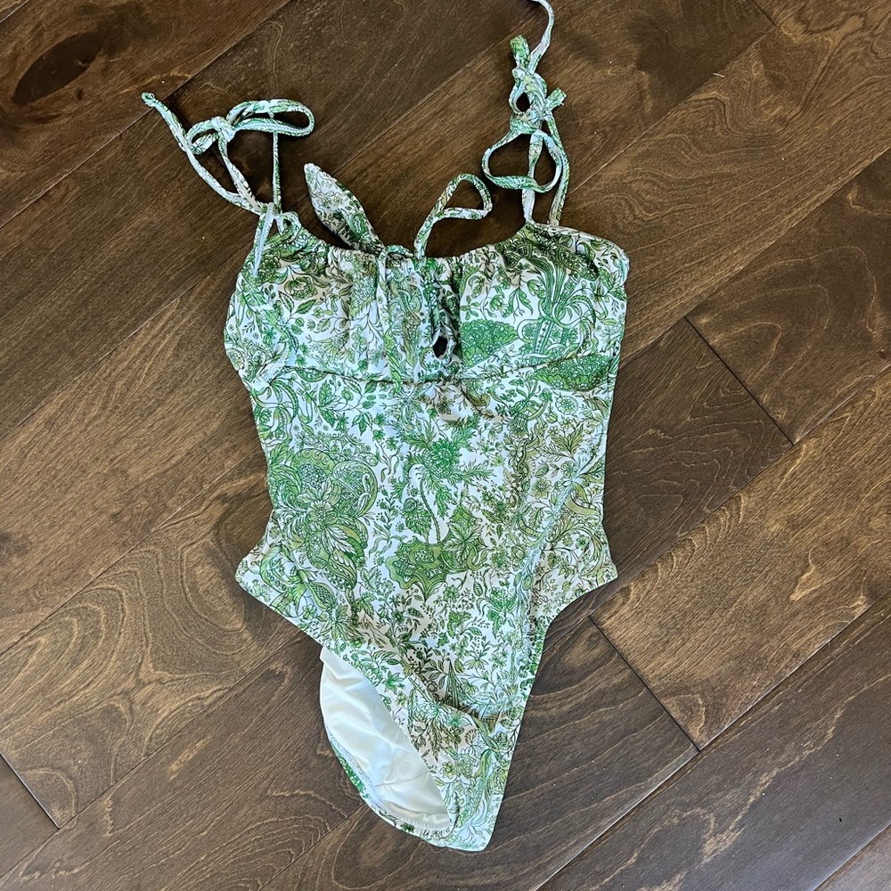 Berlook One-Piece Swimsuit